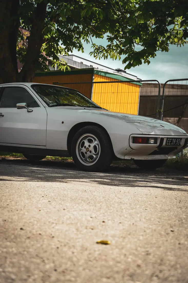 Porsche 924
