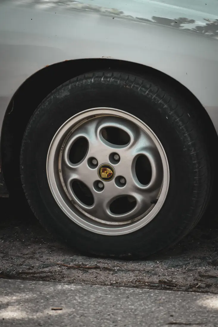 Porsche 924